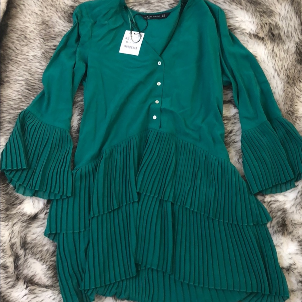 Zara woman emerald green button down dress